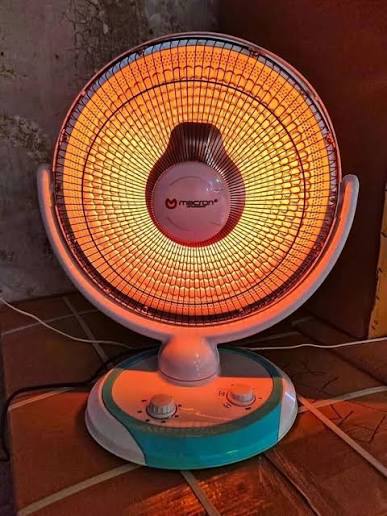 Instant heat, total comfort! 💨🔥 Compact & powerful heater fan